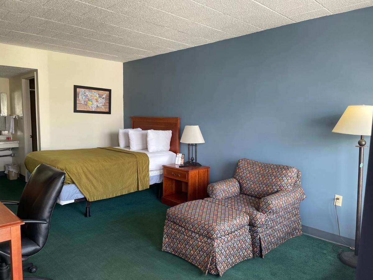 Horseshoe Curve Lodge Алтуна Экстерьер фото