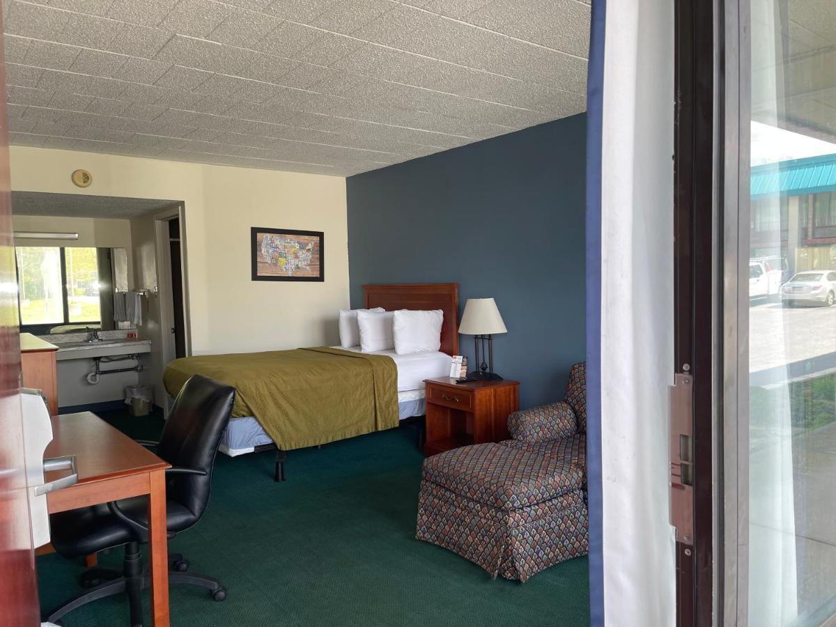 Horseshoe Curve Lodge Алтуна Экстерьер фото