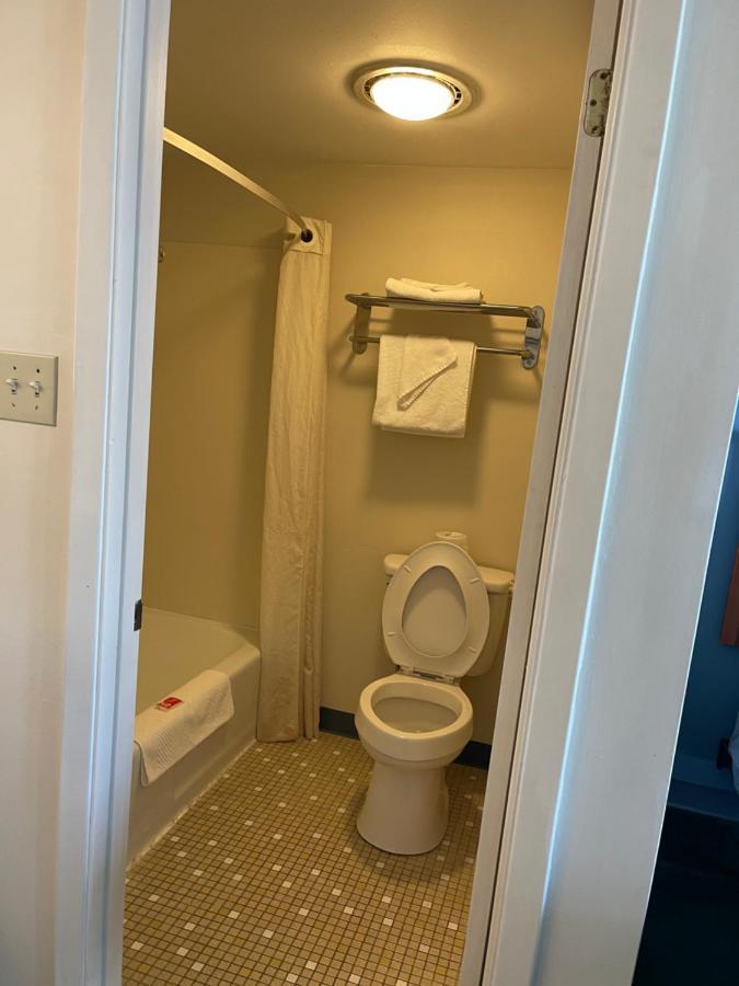 Horseshoe Curve Lodge Алтуна Экстерьер фото