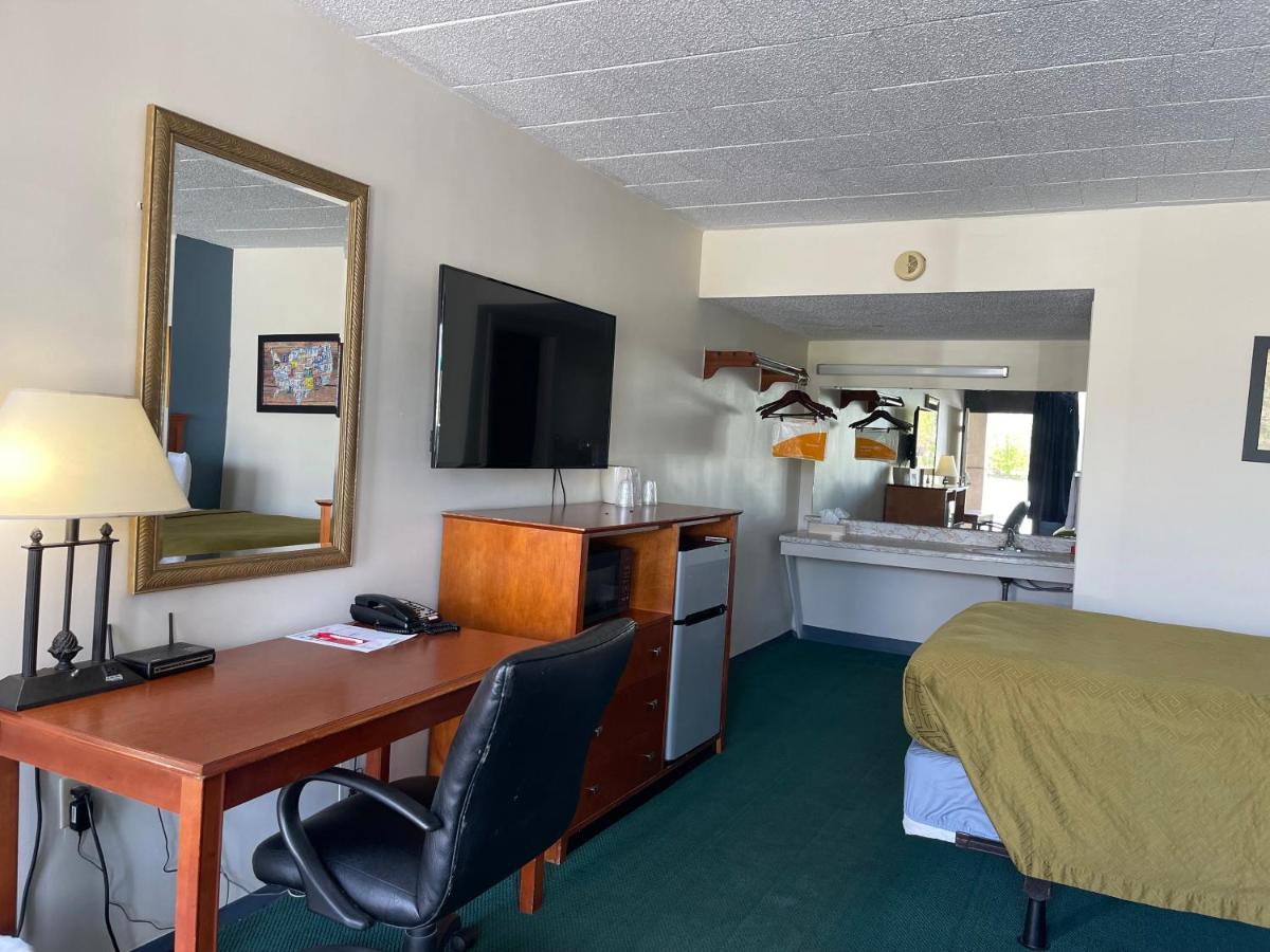 Horseshoe Curve Lodge Алтуна Экстерьер фото